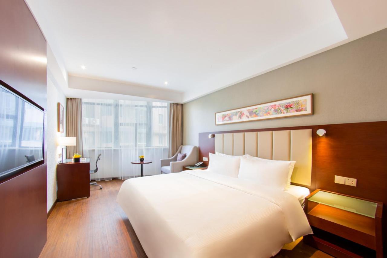 Yitel Hotel Shanghai Bagian luar foto