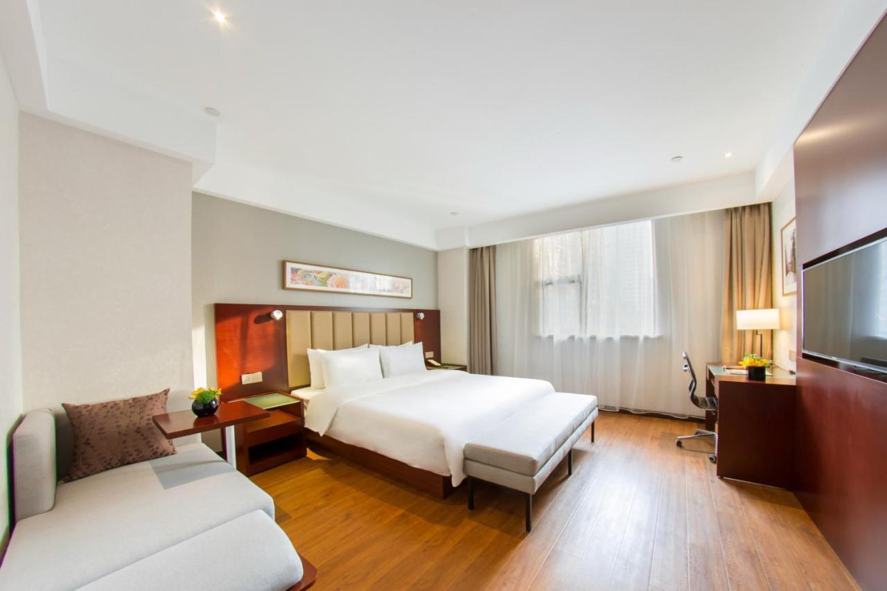 Yitel Hotel Shanghai Bagian luar foto