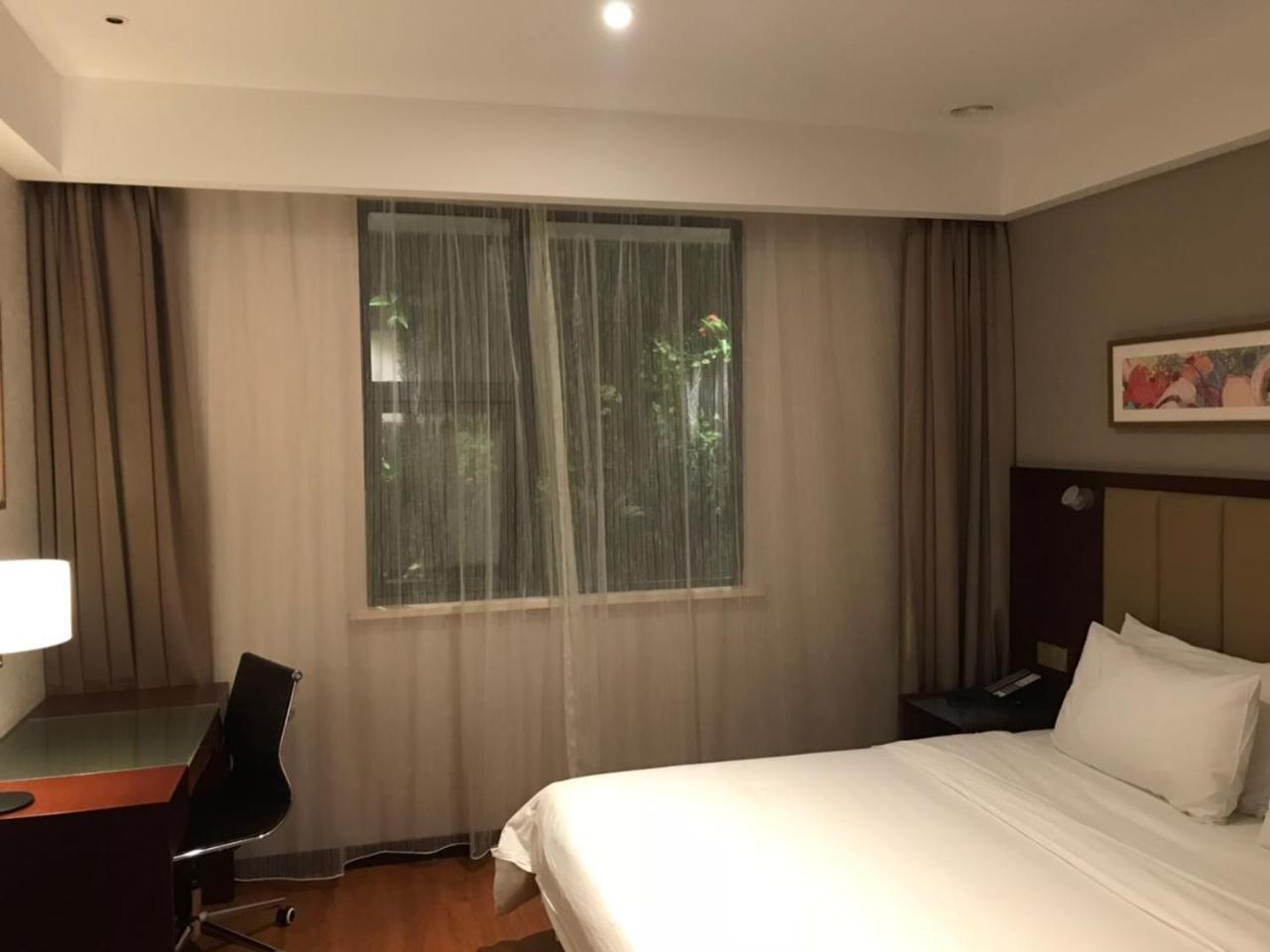 Yitel Hotel Shanghai Bagian luar foto